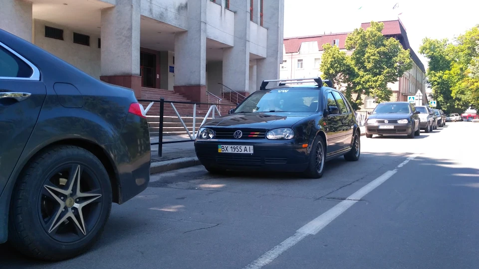 Volkswagen Golf MK4 Black Magic 2