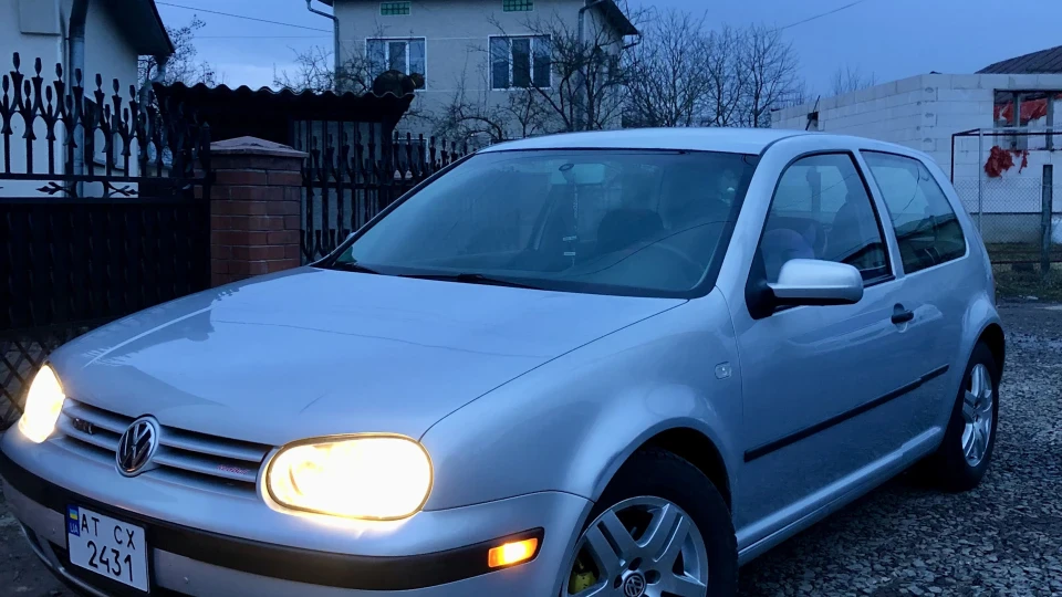 Volkswagen Golf MK4 2