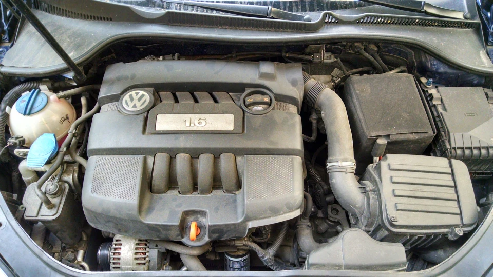 Volkswagen Golf Mk5 1.6 BSF МКПП 3