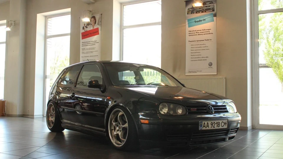 Volkswagen Golf #nothing_extra 3