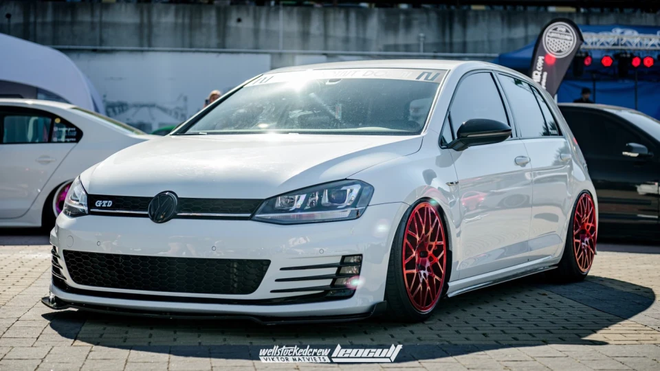 Volkswagen Golf OnepointDown Air 4