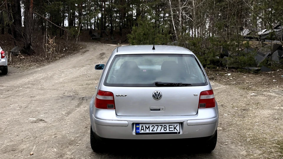 Volkswagen Golf "Pacific" 3