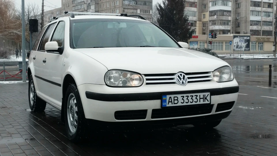 Volkswagen Golf Перший VAG