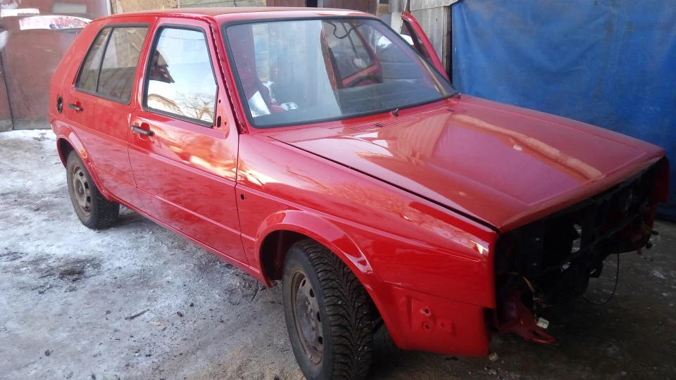 Volkswagen Golf "Red Phoenix" 2