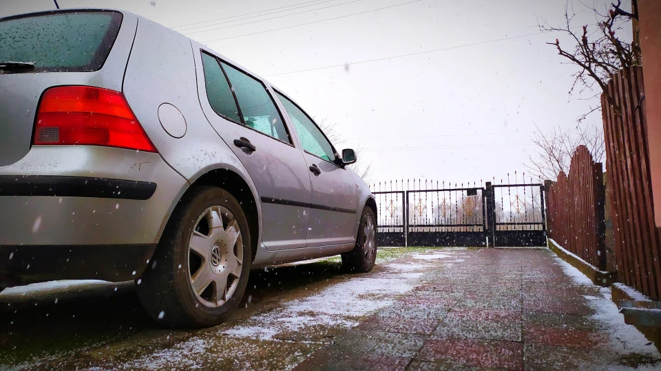 Volkswagen Golf Сірий тихоня 4