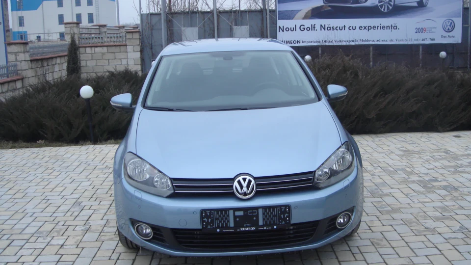 Volkswagen Golf SharkBlue 122HP DSG7
