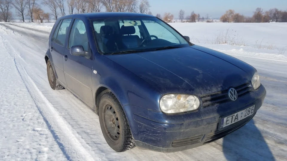 Volkswagen Golf Синій Трактор 5