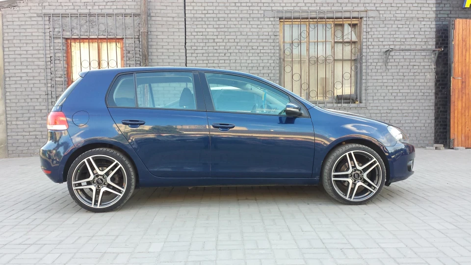 Volkswagen Golf товстий 2