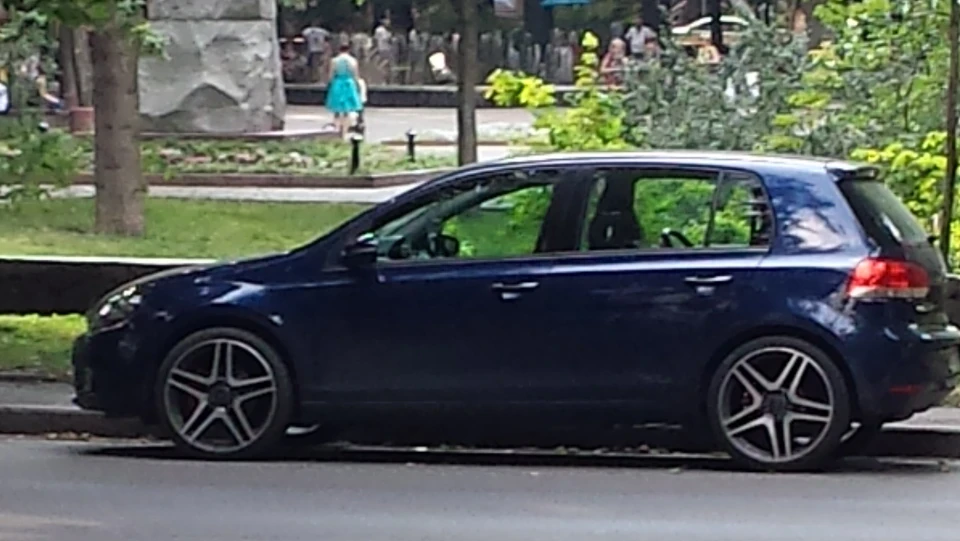 Volkswagen Golf товстий 5