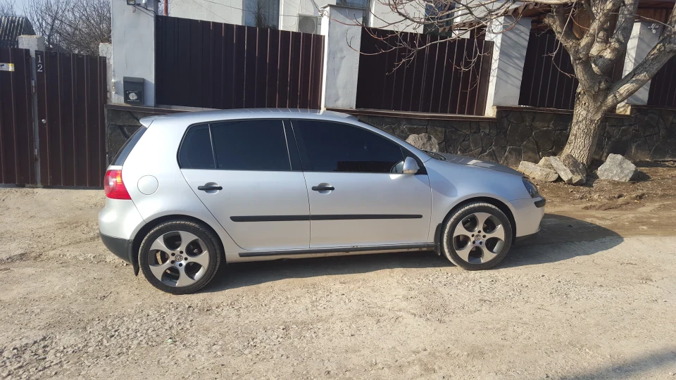 Volkswagen Golf ULITKA 2
