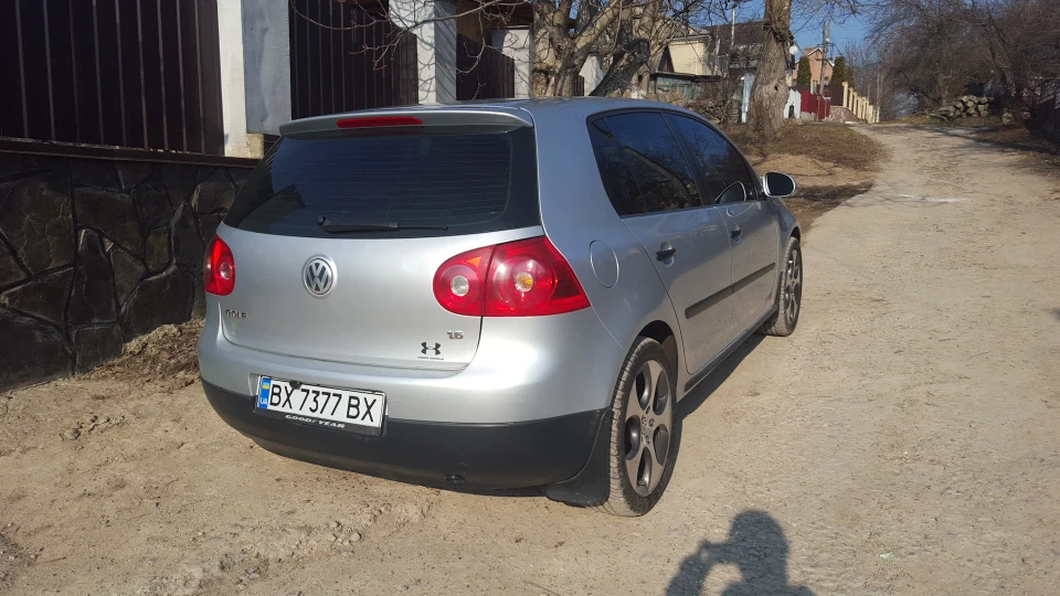 Volkswagen Golf ULITKA 5