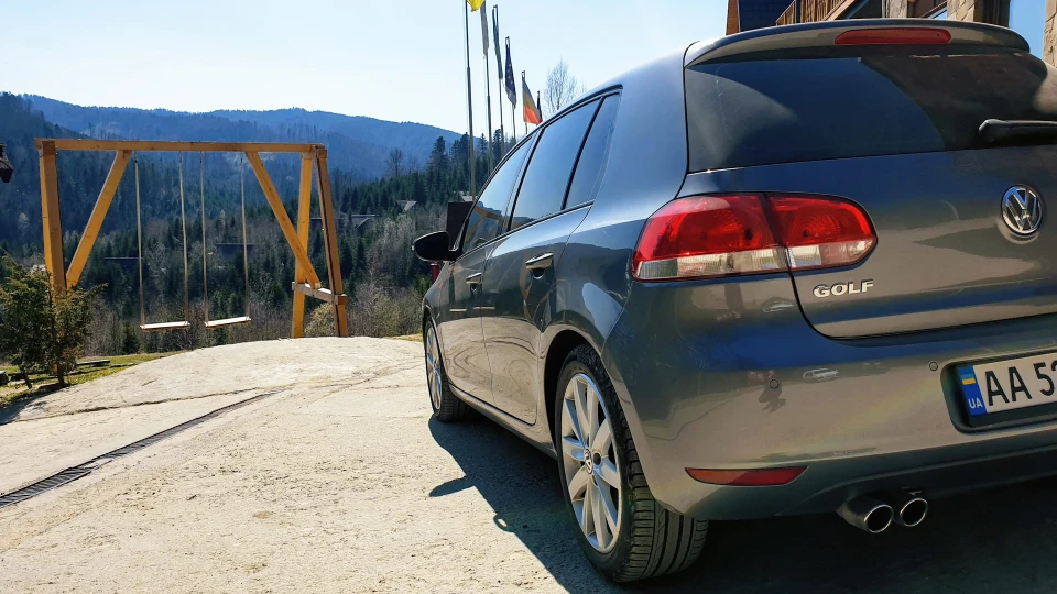 Volkswagen Golf United 2