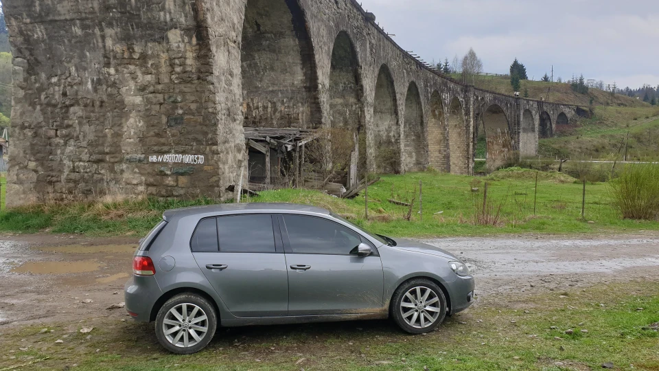 Volkswagen Golf United 3