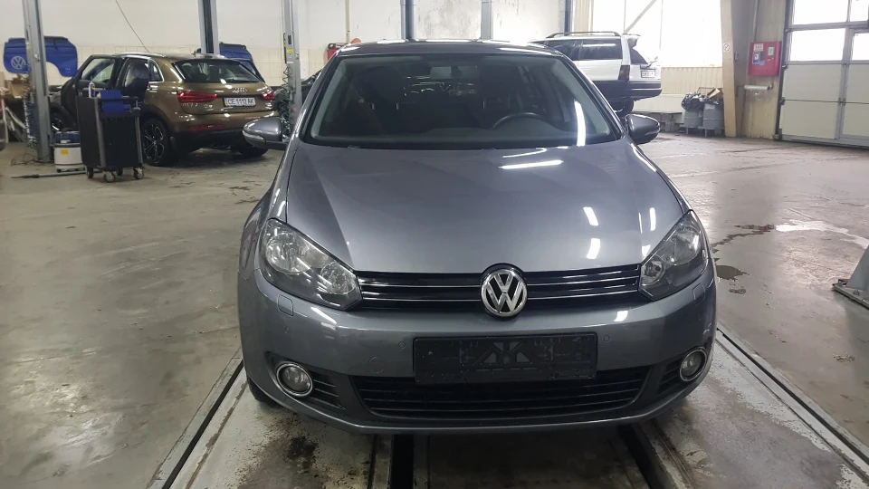 Volkswagen Golf United 4