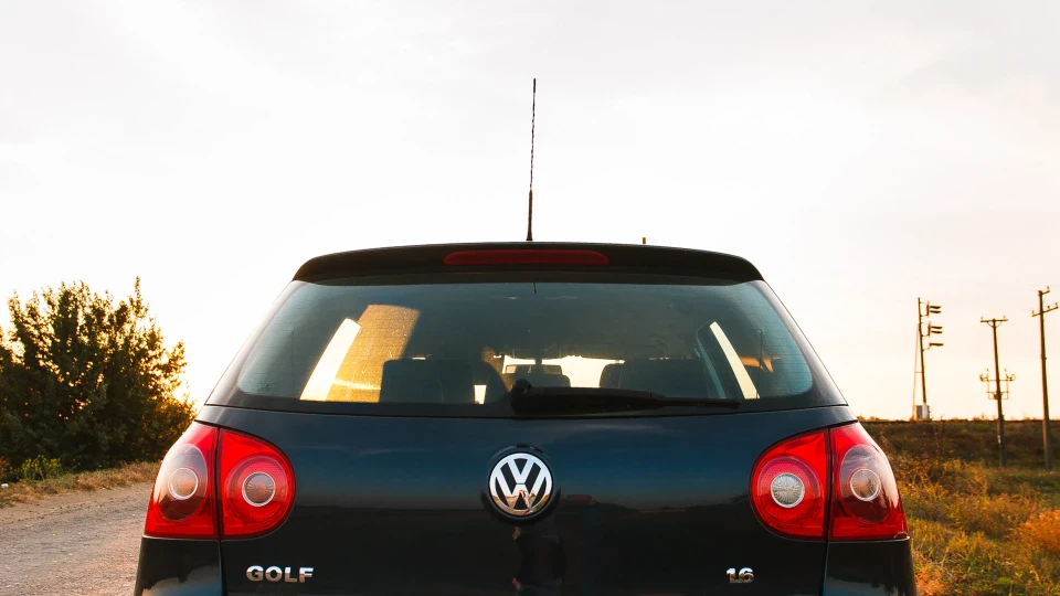 Volkswagen Golf V 1.6 FSI 3