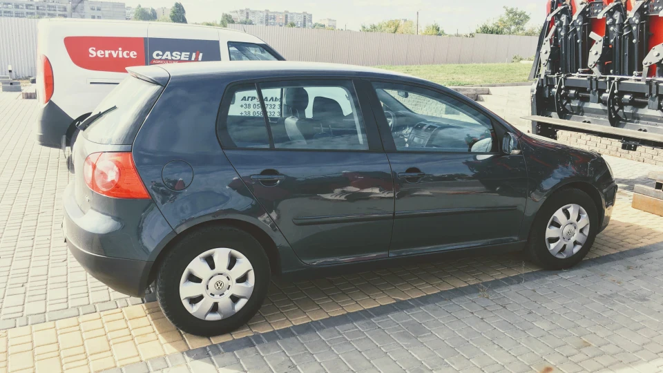 Volkswagen Golf V MPI Blue Graphit 3