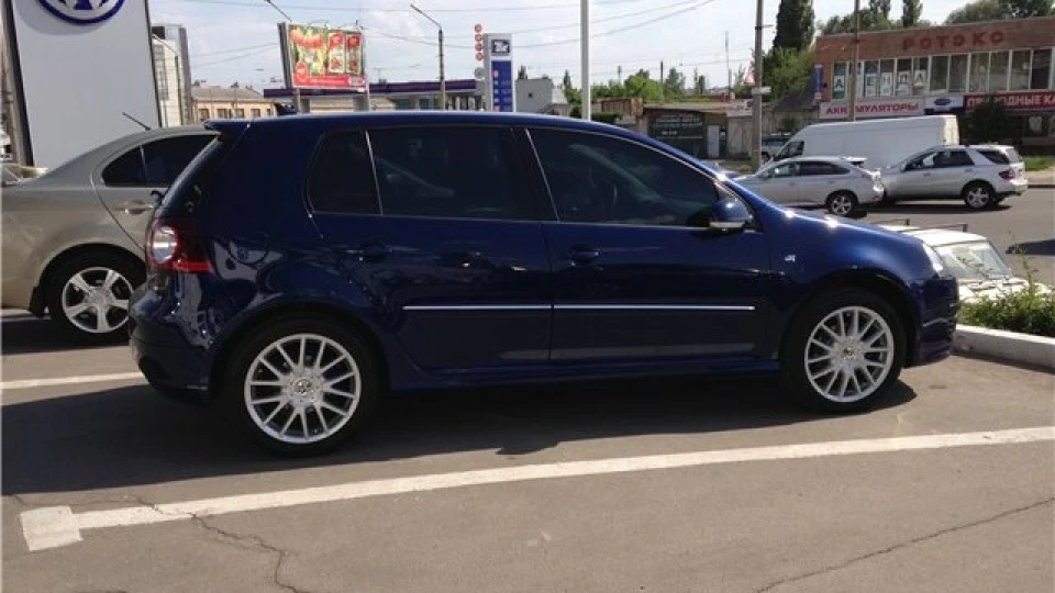 Volkswagen Golf V R-line 3