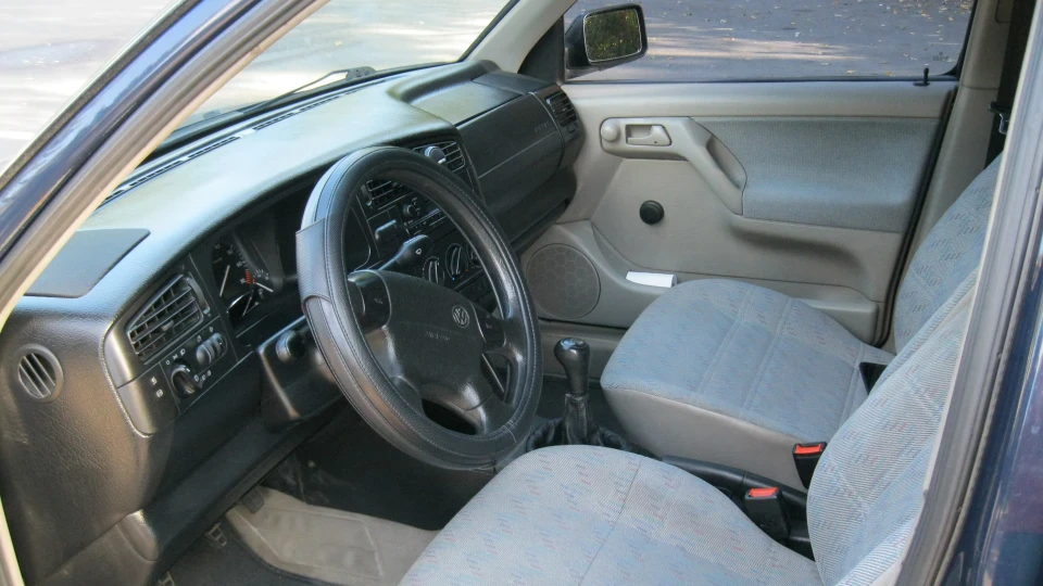 Volkswagen Golf Variant 1.6 AKS 3