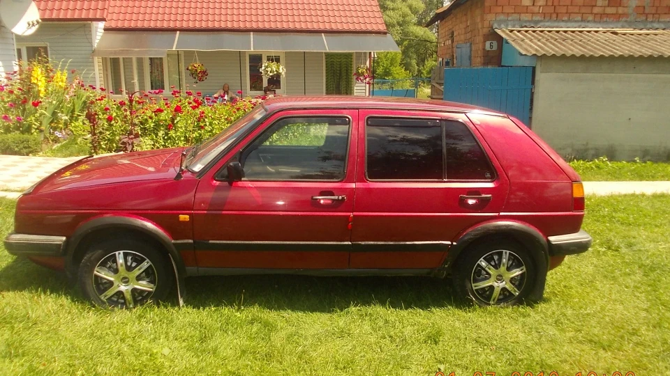Volkswagen Golf Вешньовий металік 4