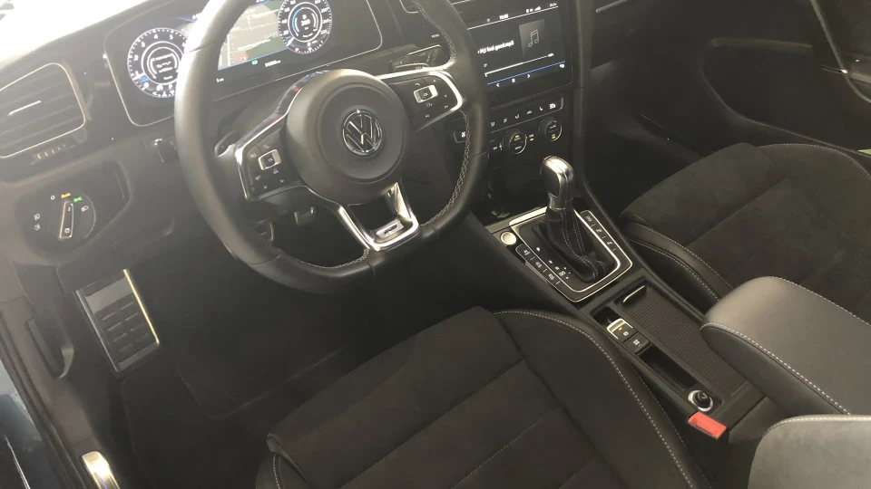 Volkswagen Golf VII R-line 1.4TSI DSG7 3