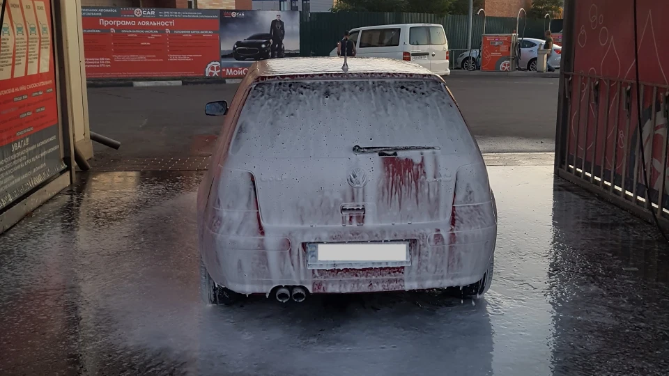 Volkswagen Golf VR6 4Motion 3