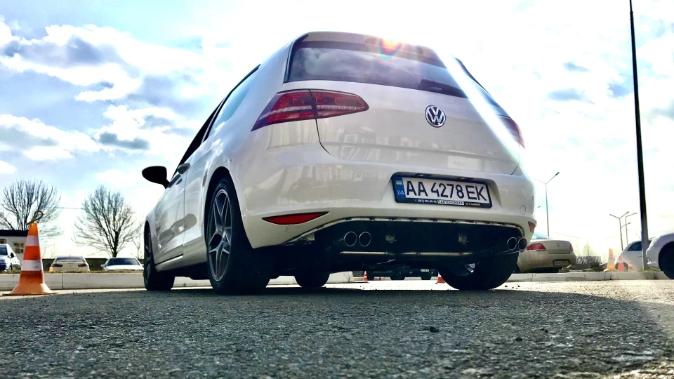 Volkswagen Golf Виїхав з NFS 4
