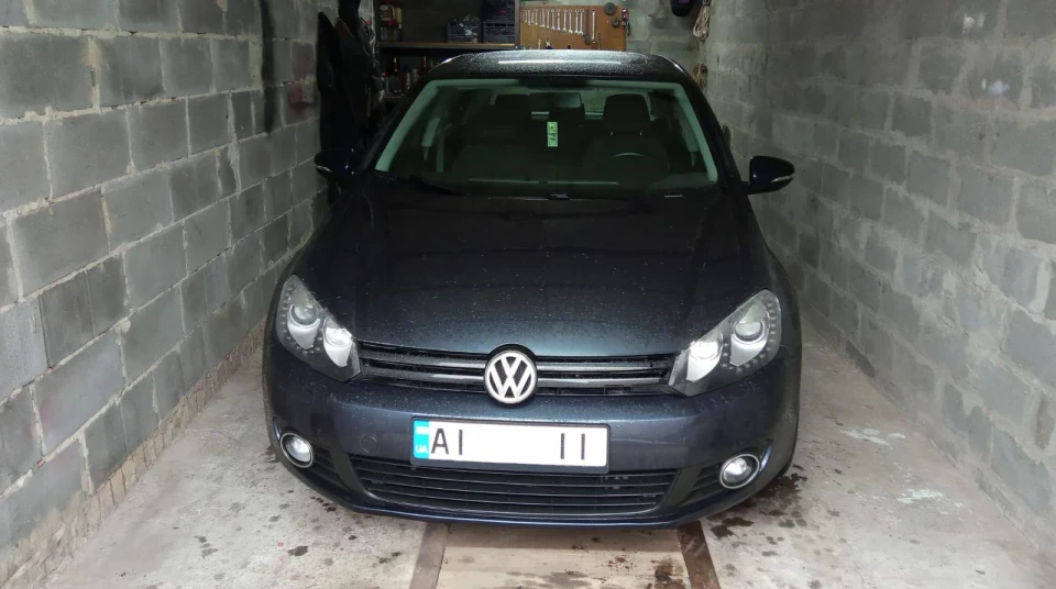 Volkswagen Golf want to be GTD 4