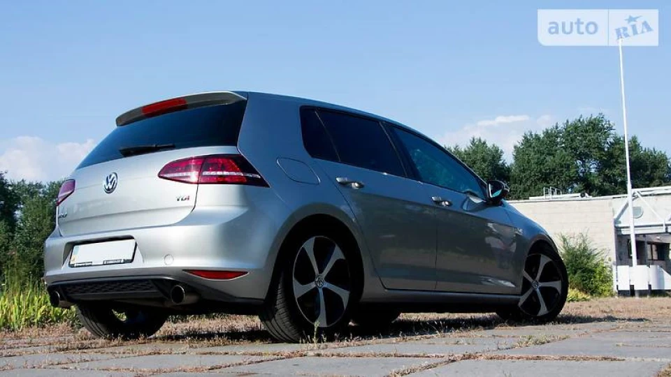 Volkswagen Golf Жорік