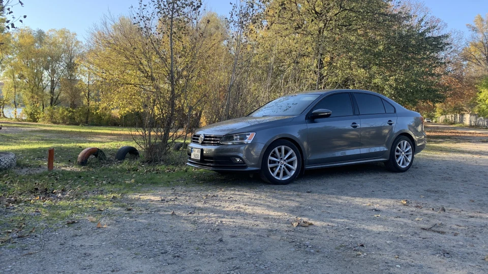 Volkswagen Jetta 2