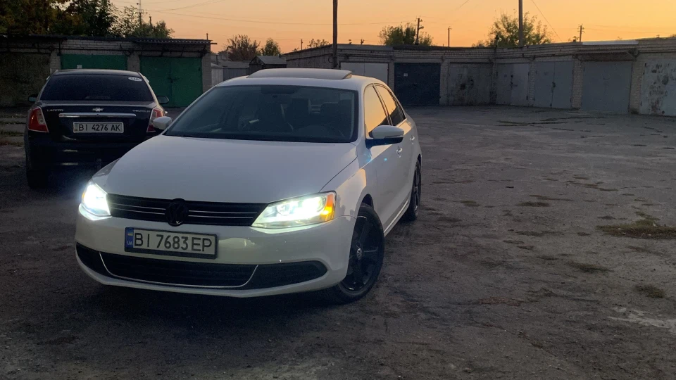 Volkswagen Jetta 2