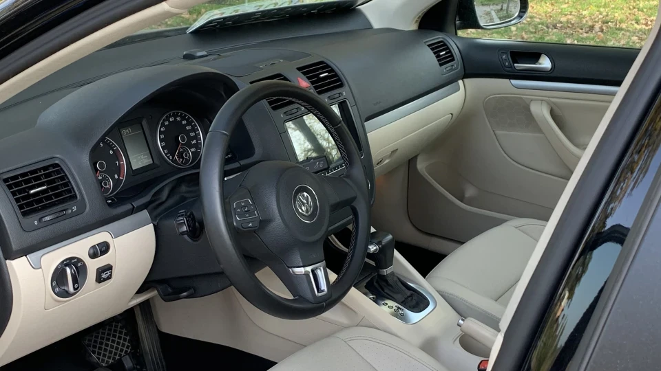 Volkswagen Jetta 2
