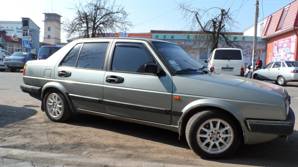 Volkswagen Jetta 2