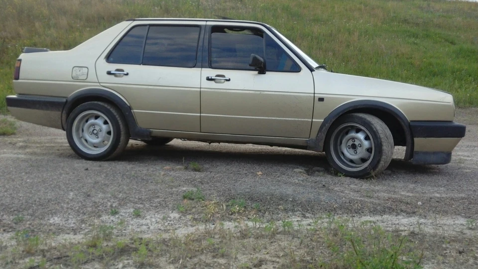 Volkswagen Jetta 2