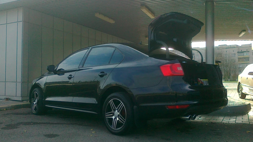 Volkswagen Jetta 2