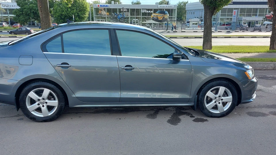 Volkswagen Jetta 1.4 т 3