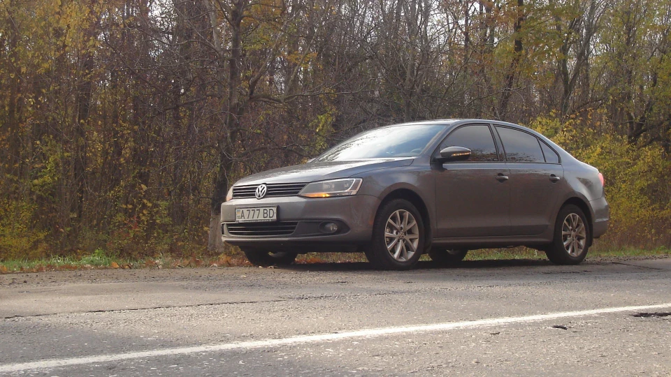 Volkswagen Jetta 1.4 TSI DSG сіра 2