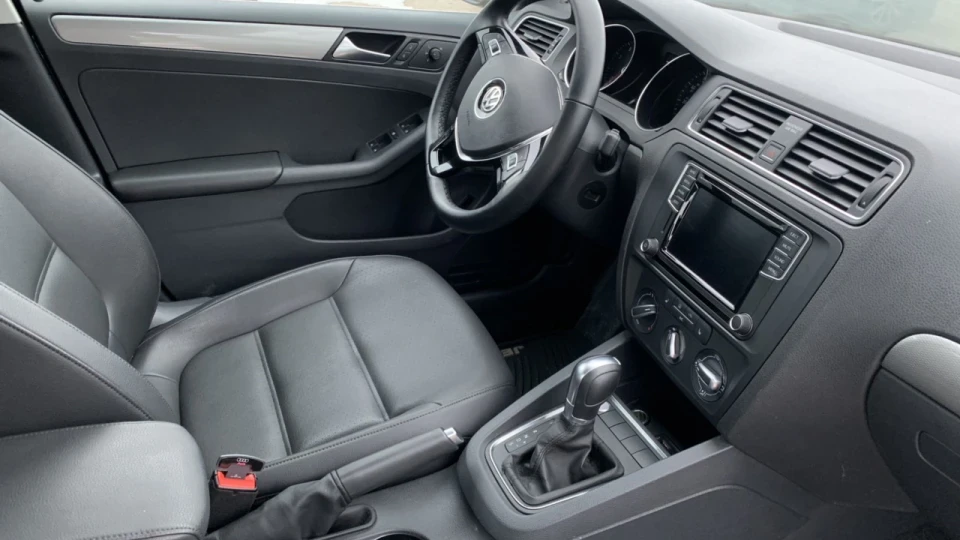 Volkswagen Jetta 1.4 turbo SE мексиканка 2