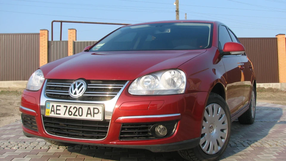 Volkswagen Jetta 1,6 Стигла Вишня 3