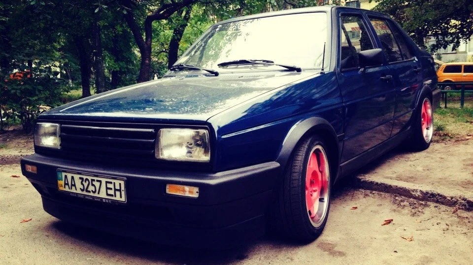 Volkswagen Jetta 1.6 TD Blue Edition 4