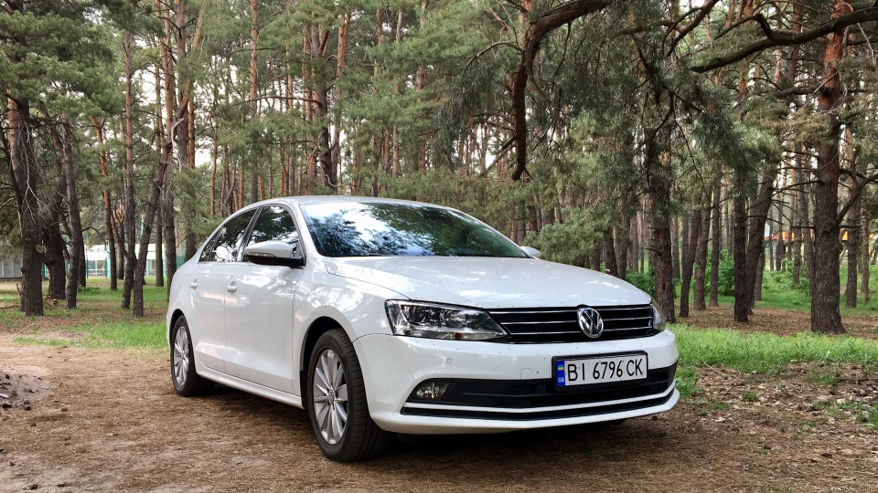 Volkswagen Jetta 1.6 TDI DSG