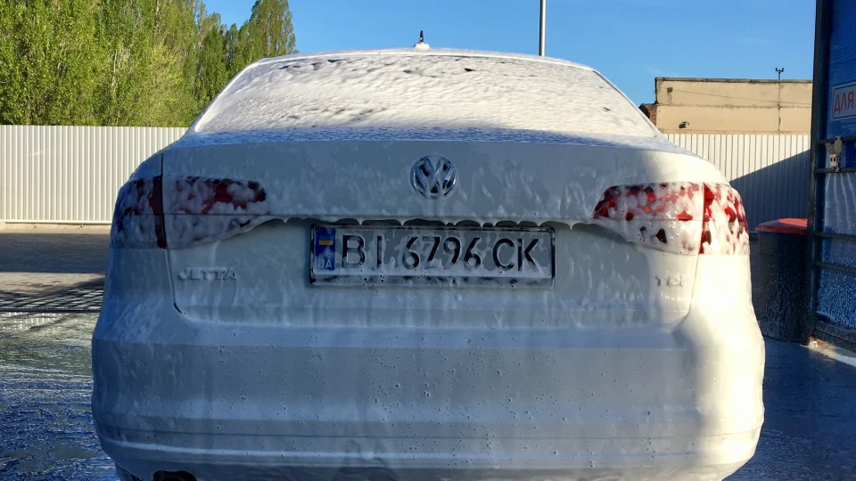 Volkswagen Jetta 1.6 TDI DSG 3