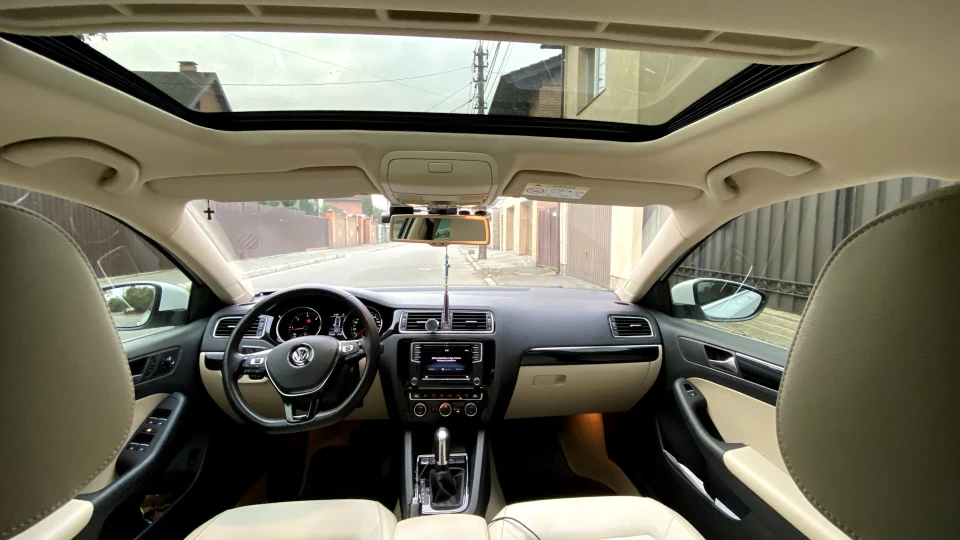 Volkswagen Jetta 1.6 TDI Highline 🚀 3