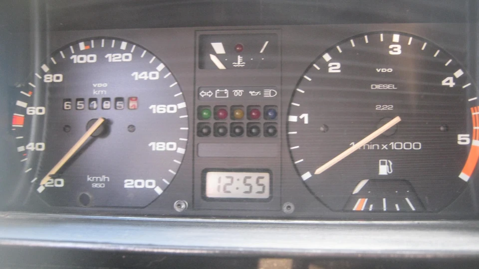 Volkswagen Jetta 1.6 Turbo Diesel GL 3