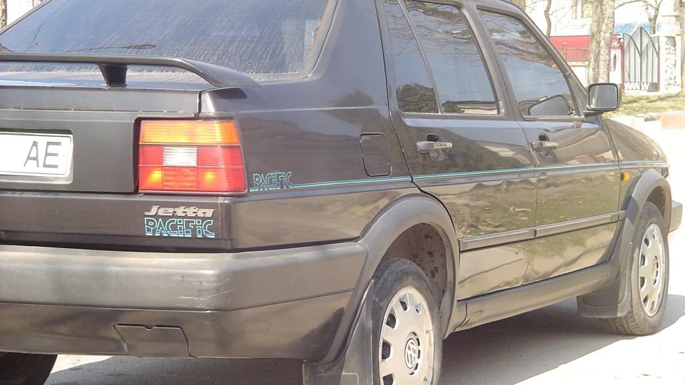 Volkswagen Jetta 1.8 mono 2