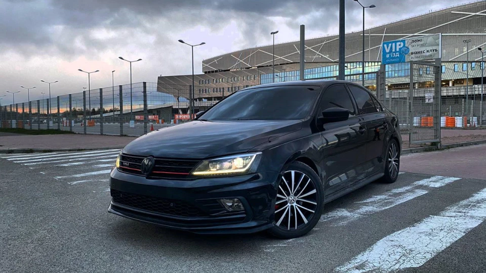 Volkswagen Jetta 1.8 St.1 GLI Look