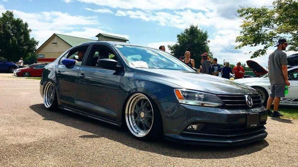 Volkswagen Jetta 1.8 TSI Just "J" 3