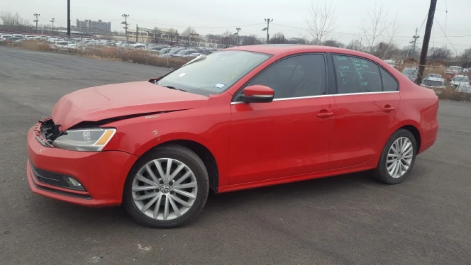 Volkswagen Jetta 1.8 TSI Tornado
