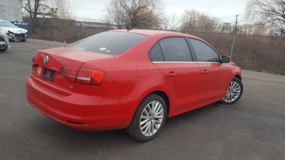 Volkswagen Jetta 1.8 TSI Tornado 2