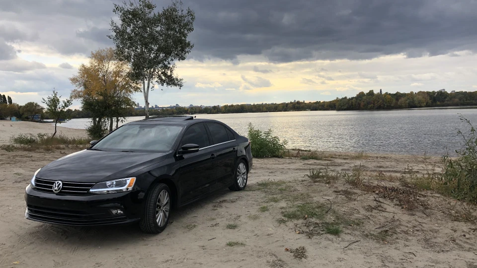 Volkswagen Jetta 1.8 TSI 3