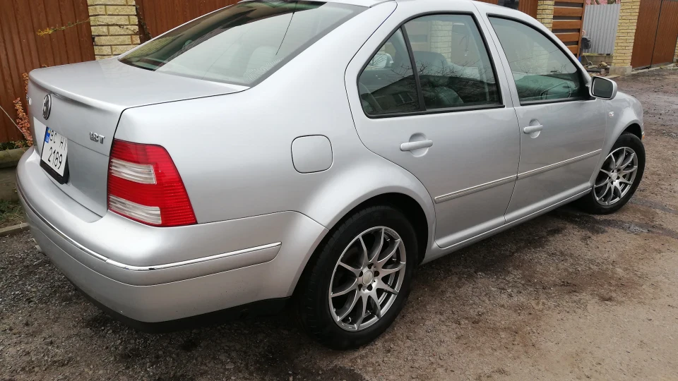 Volkswagen Jetta 1.8Т jeta gli 3